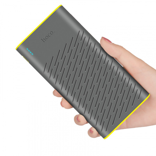 b31a-rege-power-bank-in-hand