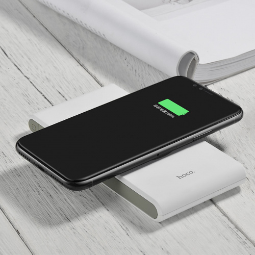 b32-wireless-power-bank-charge